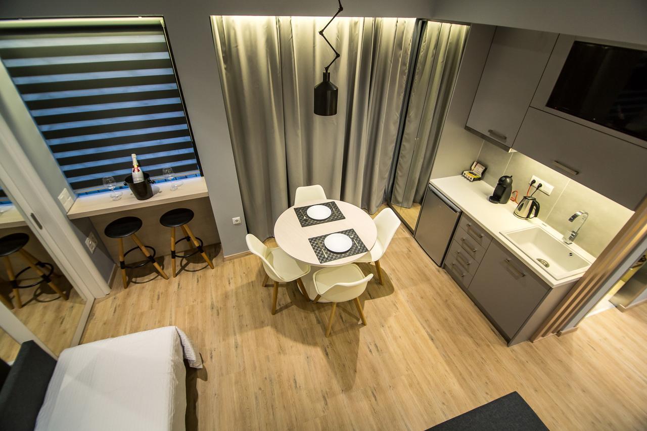 Apartment Leoforos Irinis 84b *